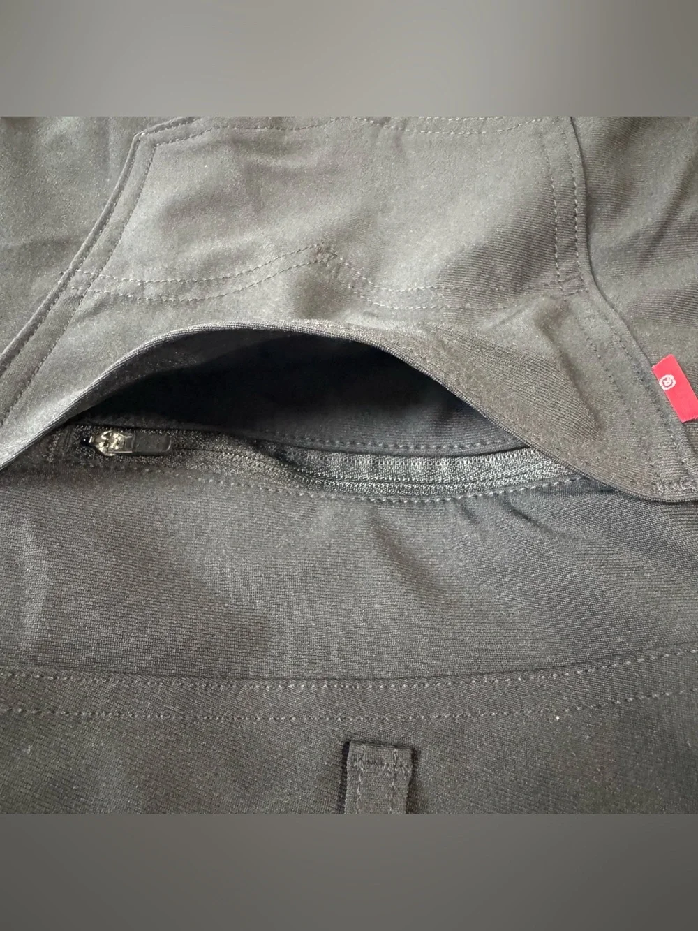 Levis 511 Slim Tech Pants Mens 38x30 Black UPF 50 Quick Dry Cooling Stretch Knit